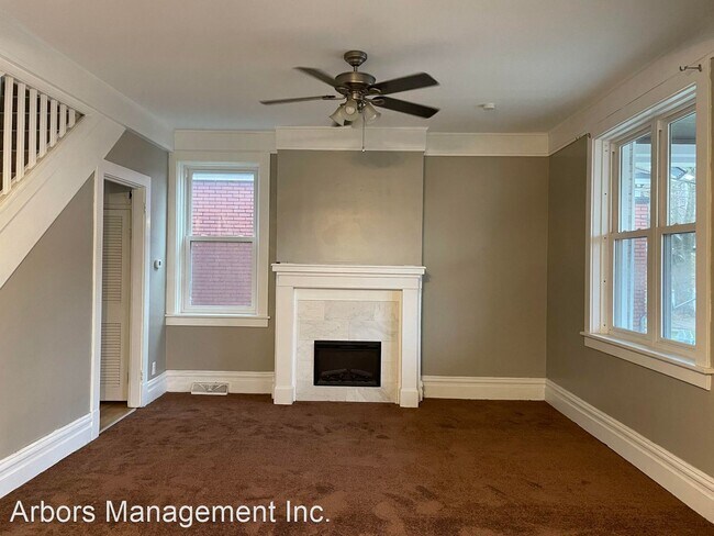 Foto del edificio - 3 br, 1 bath House - 110 Maywood Street
