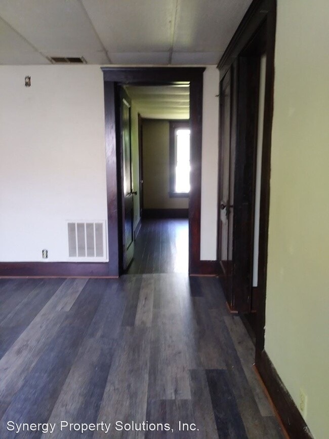 Building Photo - 143 Columbia Ave