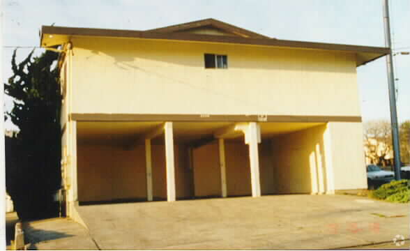 Foto del edificio - 5235 Riverside Ave