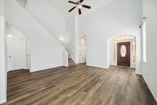 Foto del edificio - 5307 Little Jasmine Way