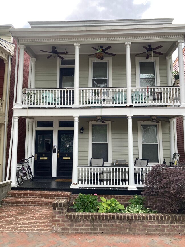 Building Photo - 616 S Laurel St
