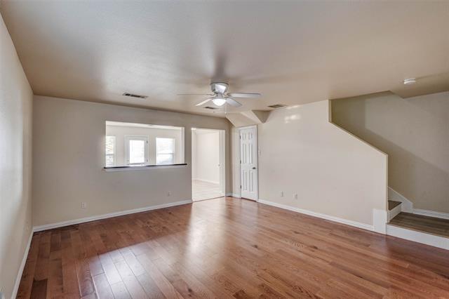 Foto del edificio - 2338 Kingsway Dr