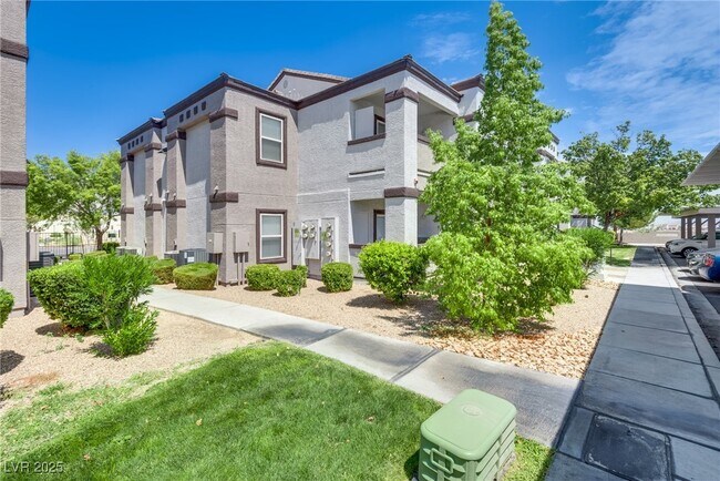 Foto del edificio - 7255 W Sunset Rd
