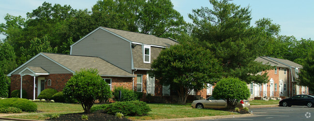 Building Photo - Tuscany Townhomes