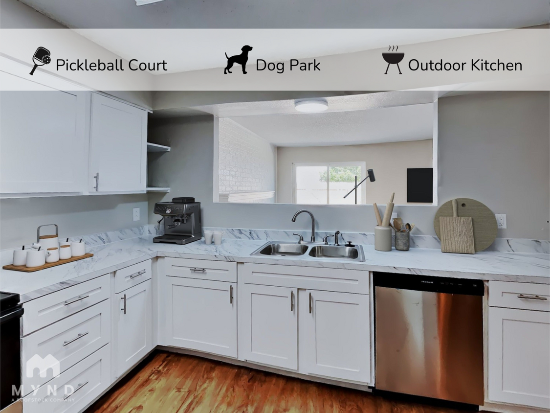 Foto principal - 3254 63rd St