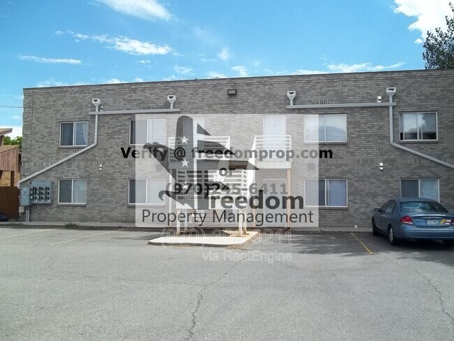 Foto del edificio - 1102 Belford Ave