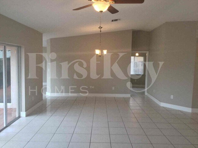 Building Photo - 12749 SW 207th Terrace