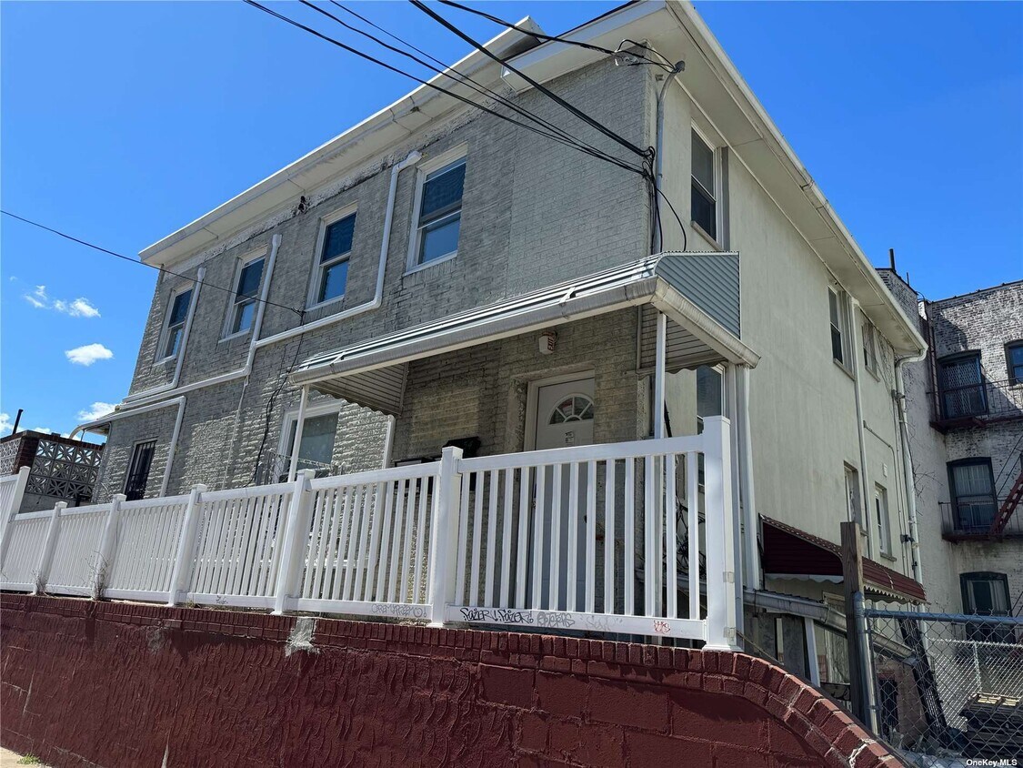 Primary Photo - 40-54 61st St