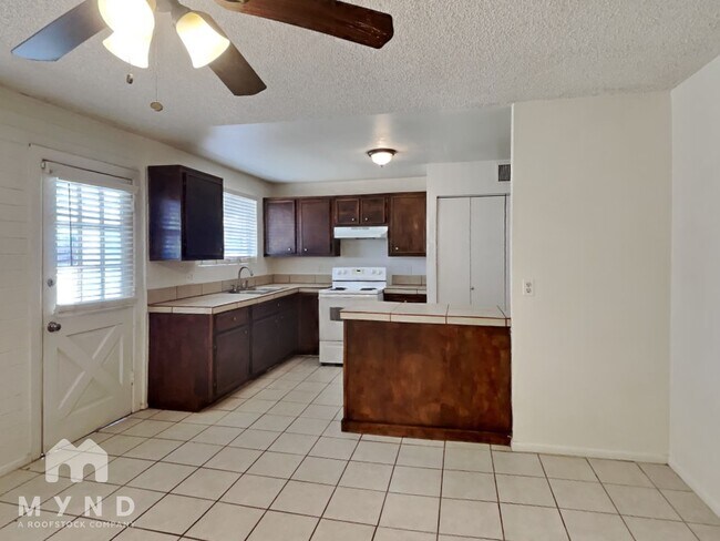 Foto del edificio - 5619 N 61st Cir