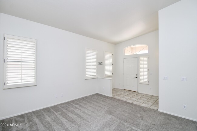 Building Photo - 4311 E Palo Brea Ln