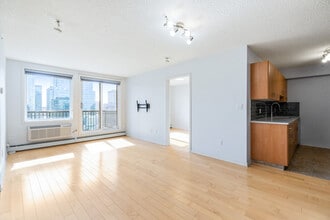 Building Photo - 10180-10104 104 Street NW