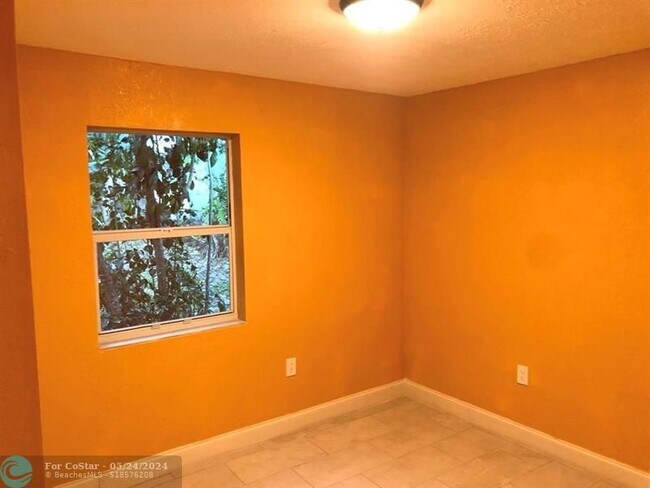 Foto del edificio - 5605 Polk St