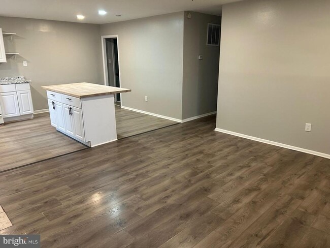 Foto del edificio - 1006 Fairway Ave