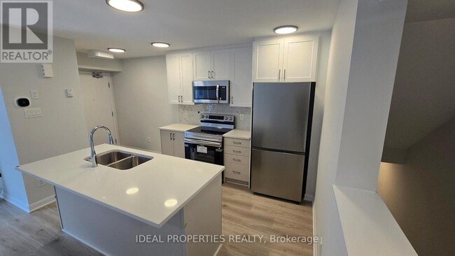 Building Photo - 701 Glenroy Gilbert Dr