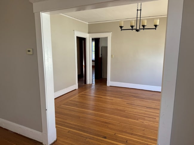 Photo - 14-16-16 Slater Ave Apartment