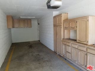 Foto del edificio - 10620 Eastborne Ave