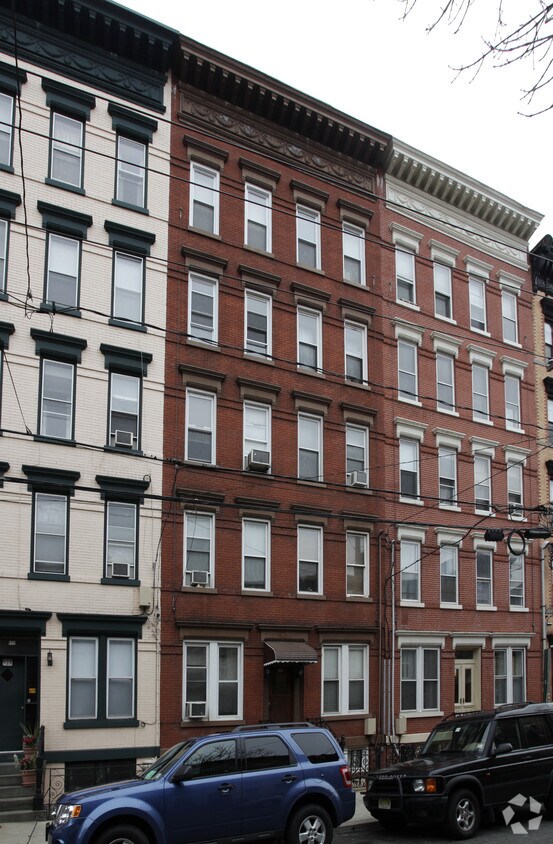 Foto del edificio - 923 Park Ave