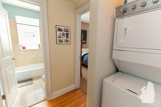 Foto del edificio - 4863 N Hermitage Ave