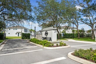 Building Photo - 7638 SW Lucy Ln Building Photo - 7638 SW Lucy Ln