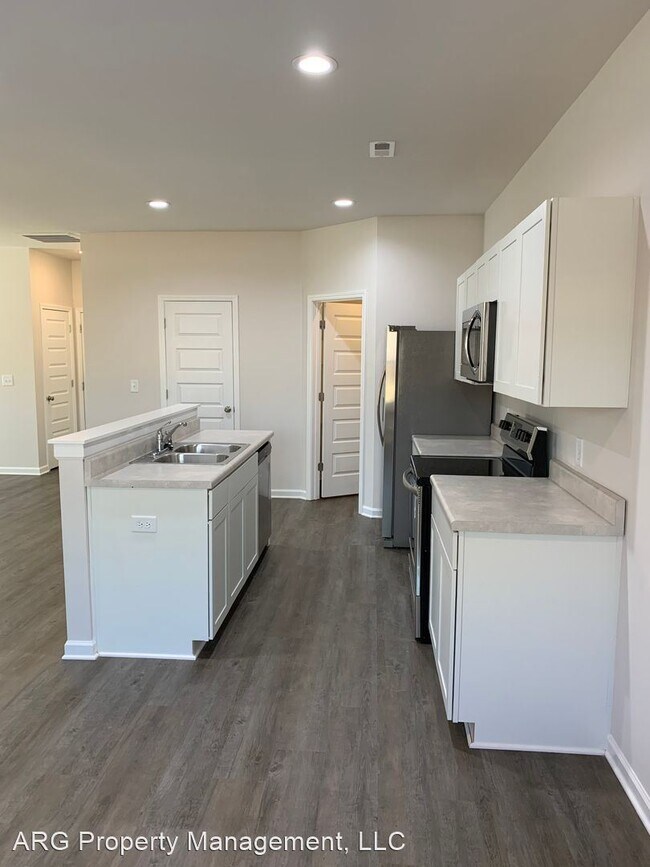 Building Photo - 3 br, 2.5 bath House - 2169 Kilpatrick Lane