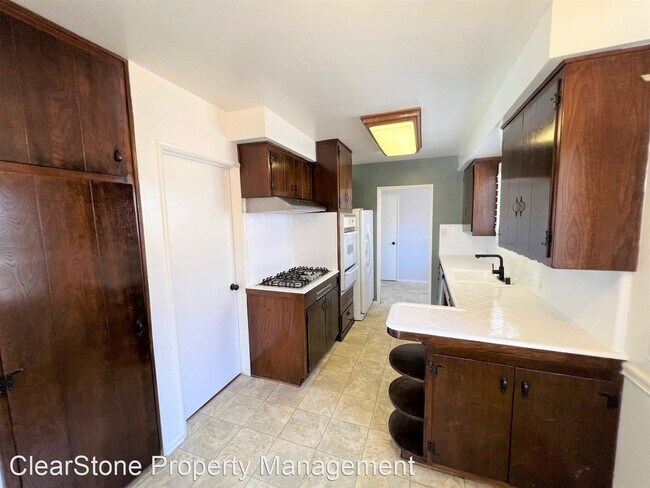 Foto del edificio - 3 br, 2 bath House - 15126 Enadia Way