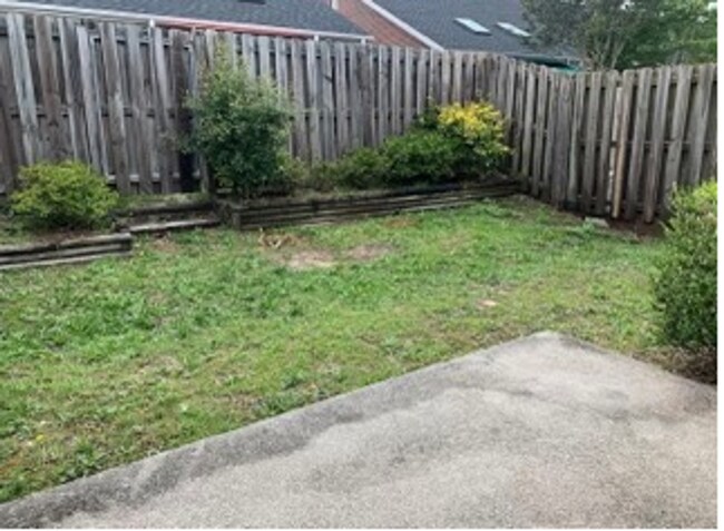 Foto del edificio - 3 bedroom, 2 bathroom townhome in Carleton Place