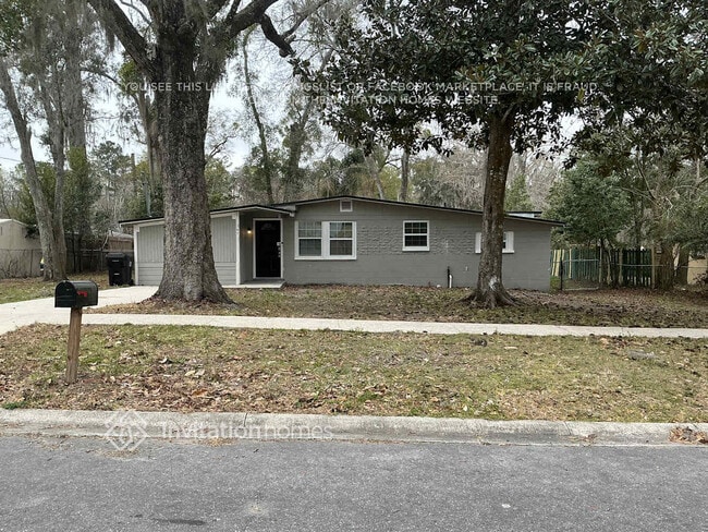 Building Photo - 347 Capella Rd