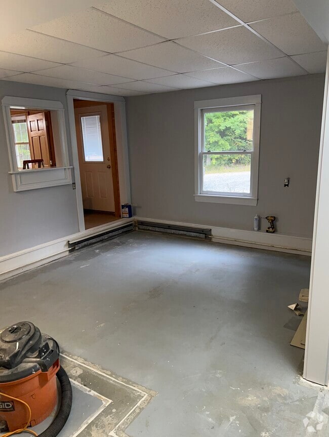 Building Photo - 211 Elmwood Rd
