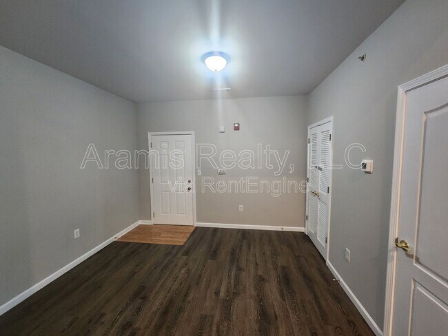 Foto del edificio - 7712 Autry Cir