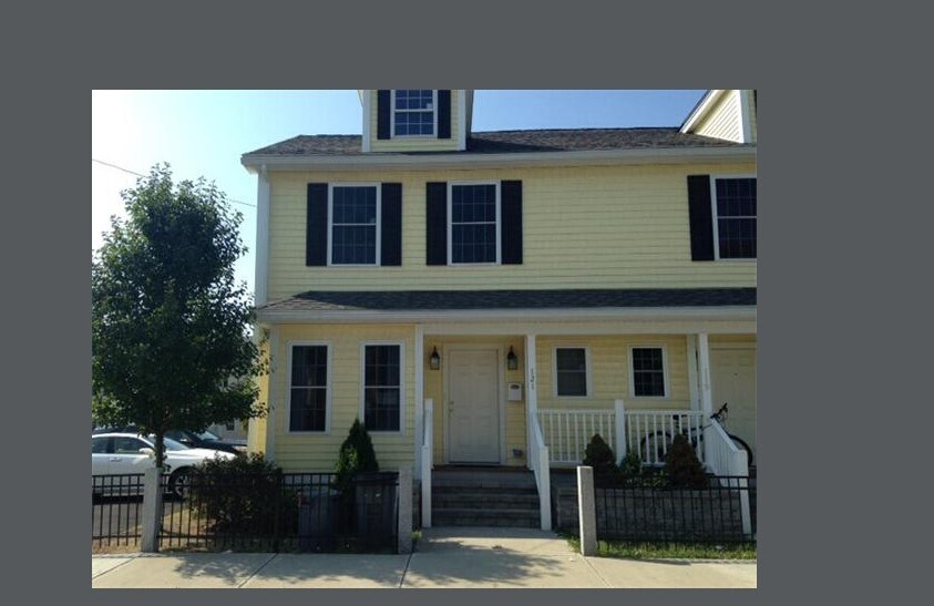 121 Main St, Quincy, MA 02169 Townhome Rentals in Quincy MA