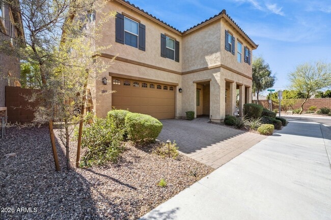 Building Photo - 211 E Brinley Dr