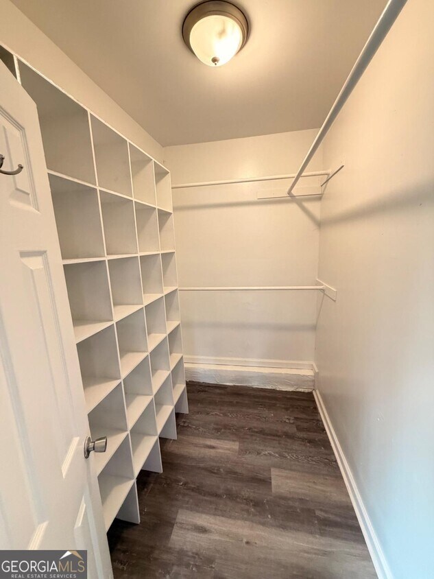 Building Photo - 4380 Reins Ridge Rd