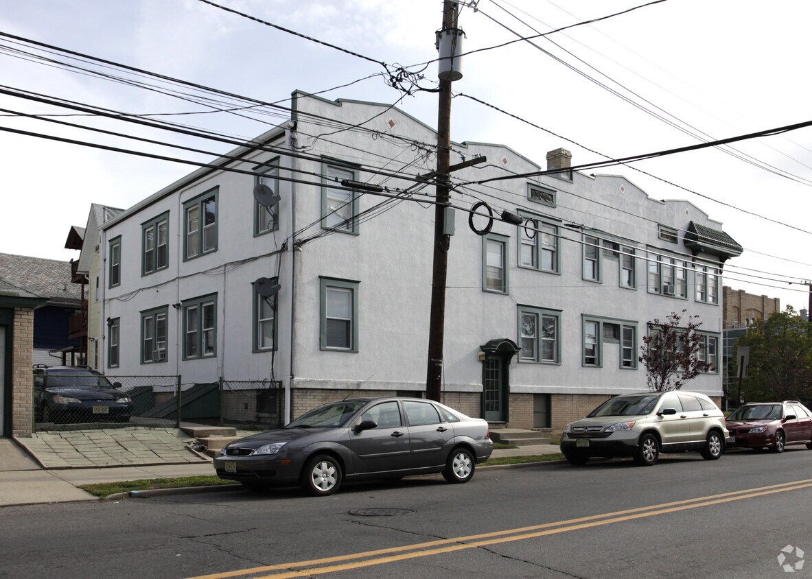 Foto del edificio - 229 Livingston Ave