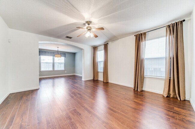 Foto del edificio - 10811 Marot Fld