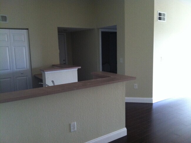 Foto del edificio - 171 SW Palm Dr