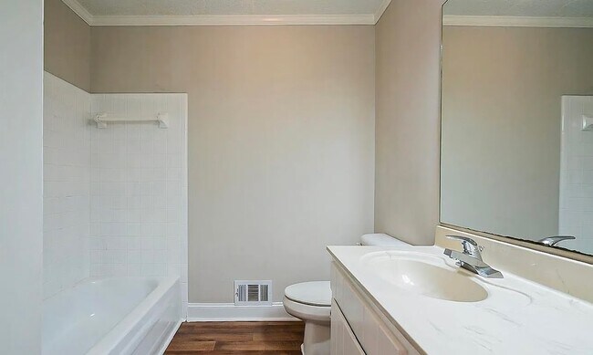 Foto del edificio - 6831 Fairways Dr