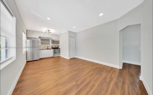 Foto del edificio - 217 E 48th St