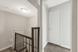 Building Photo - 306 E 38th St