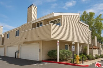 Building Photo - 9928 Sepulveda Blvd