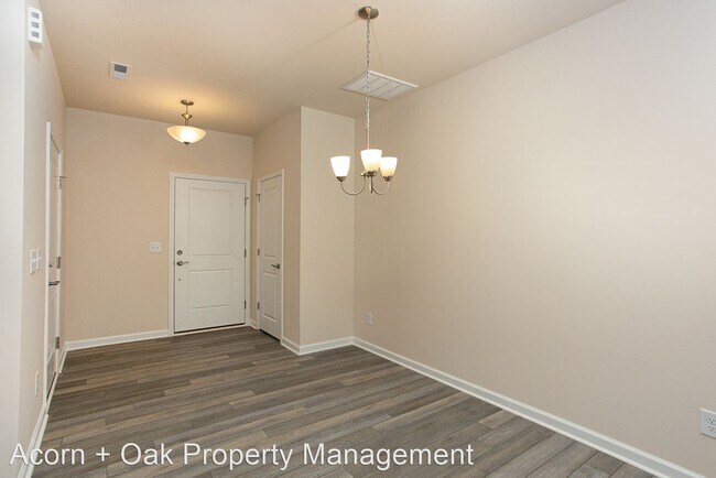 Foto del edificio - 3 br, 2.5 bath House - 156 Woodford Reserv...