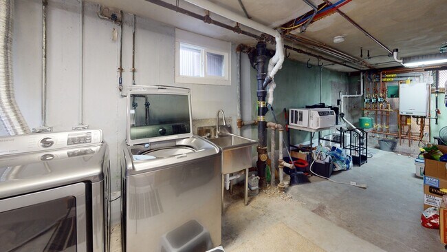 Foto del edificio - 121 Bedford St