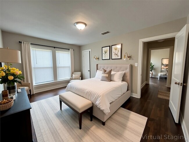 Building Photo - 613 Koehl St