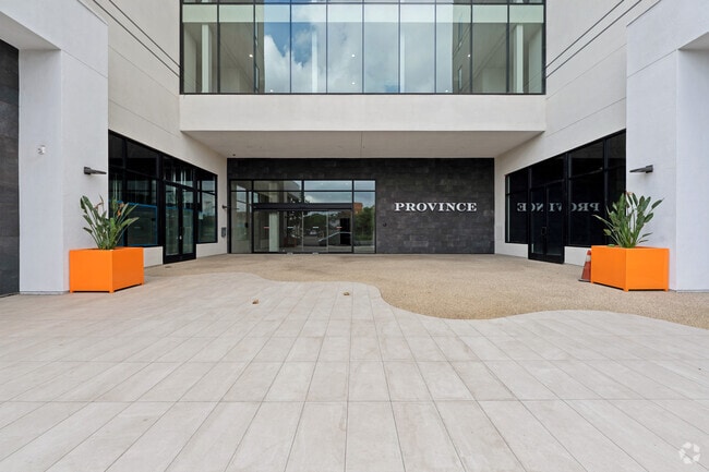 Building Photo - Province