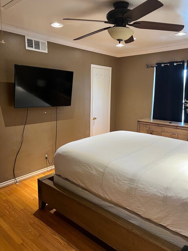 Foto del edificio - 6537 E Mockingbird Ln
