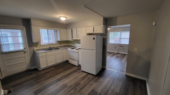 Foto del edificio - 6203 E 11th St