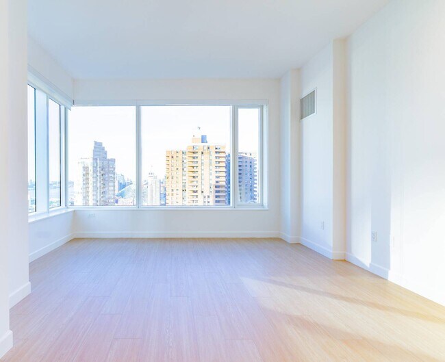 Foto del edificio - 550 10th Ave
