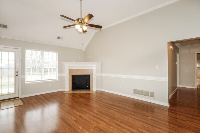 Foto del edificio - 8359 Olivia Ln