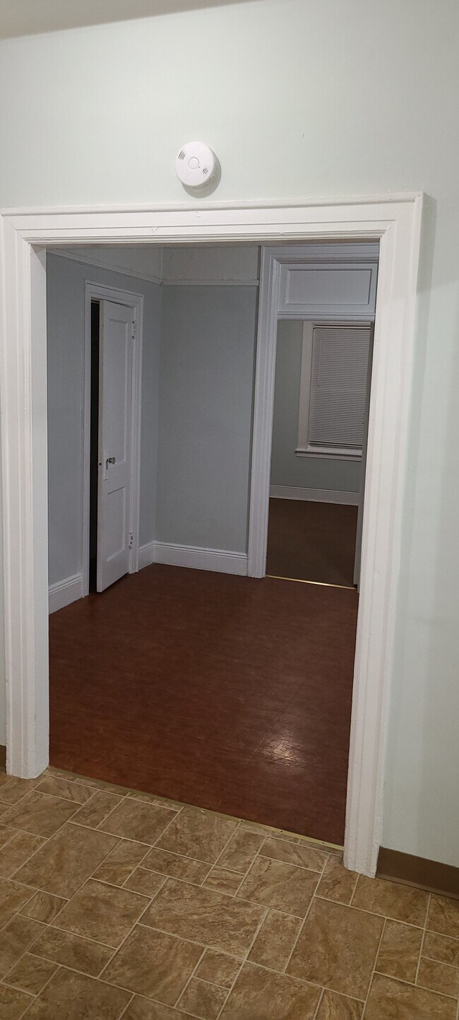 Foto del edificio - 2810 33rd Ave
