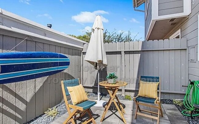 Building Photo - New to the market! WEST OF THE 5 – Coastal Living at Its Finest! 3 bed, 3 bath condo for rent!