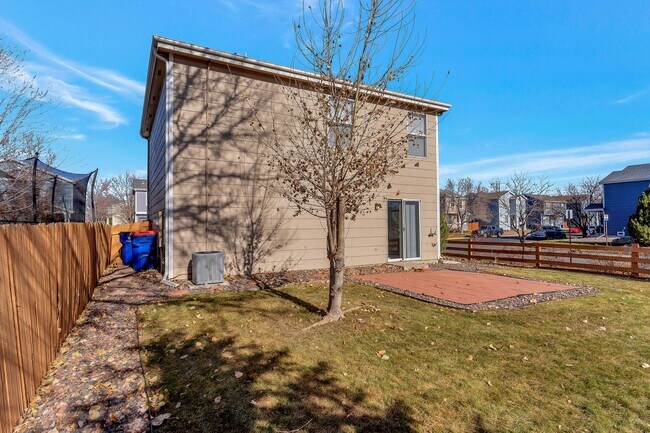 Building Photo - 5322 E 100th Way